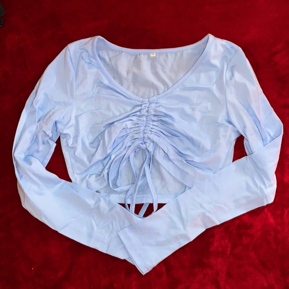 Drawstring Front Ruched Crop Tee - Picture 3 of 3